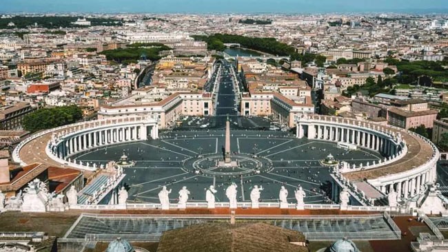 Biblioteca din Vatican: o bogata enciclopedie cu secrete si mistere - Curiozitati.md
